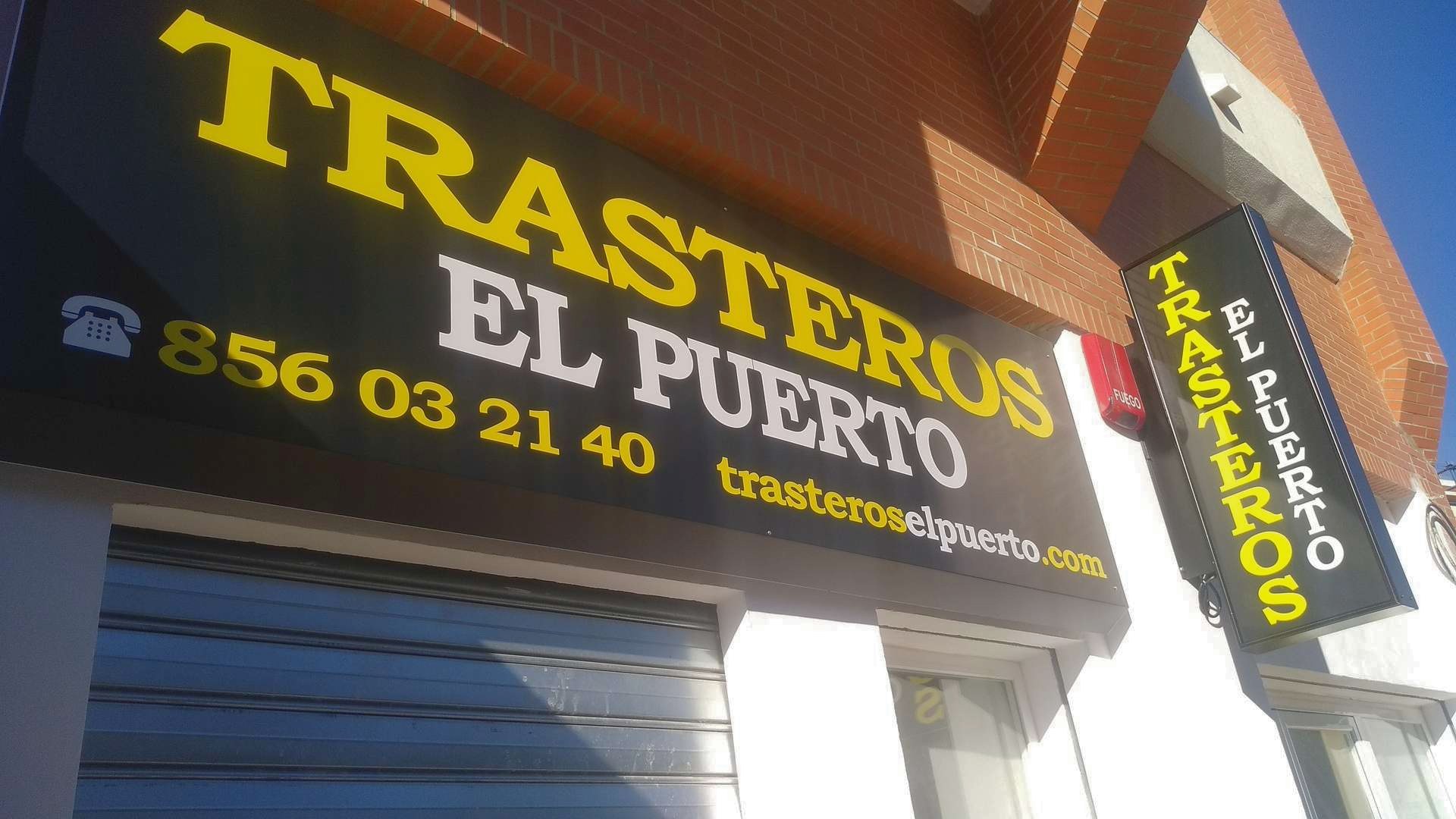 Entrada a las instalaciones